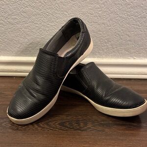 Dr. Scholl's Black Textured Slip-On Flats